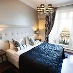 Luxury Bytom 4*