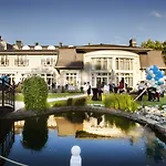 Luxury Bytom 4*