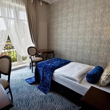 Luxury Bytom 4*