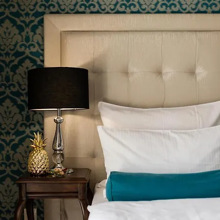 Luxury Bytom 4*