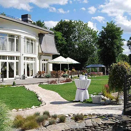 Hotel Luxury Bytom 4*
