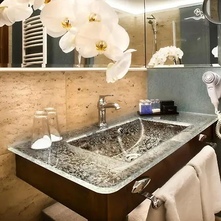 Luxury Bytom