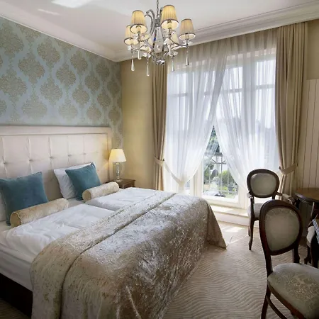 Hotel Rezydencja Luxury Hotel & Wellness Bytom Piekary Slaskie 4*