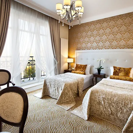 Luxury Bytom 4*