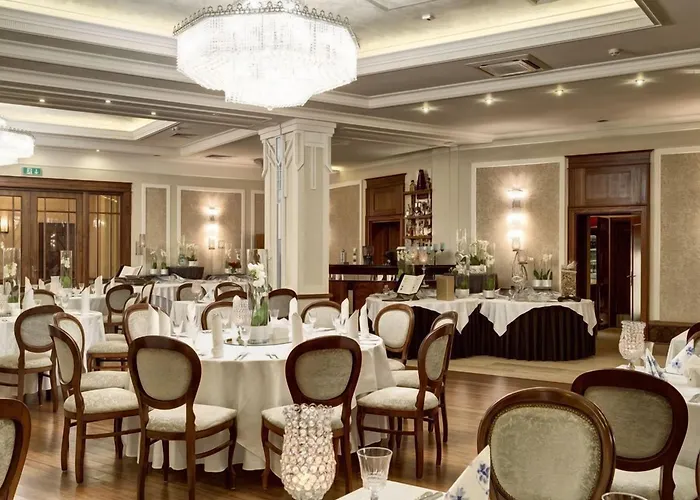 Hotel Luxury Bytom 4*