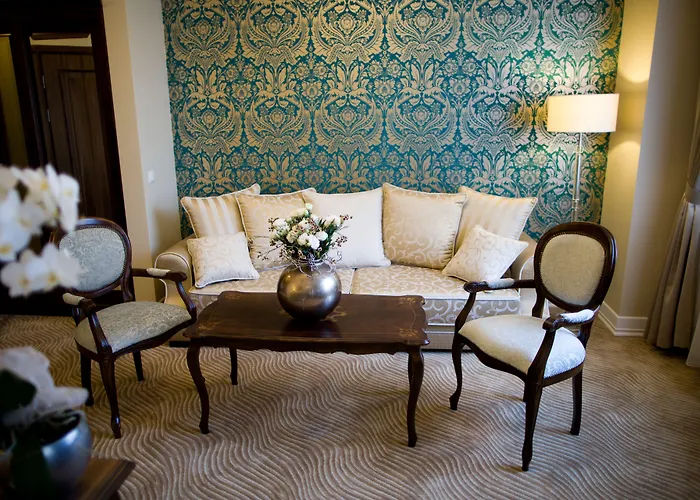 Hotel Luxury Bytom 4*